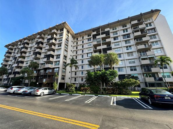 777 S Federal Hwy RPH11, Pompano Beach FL 33062