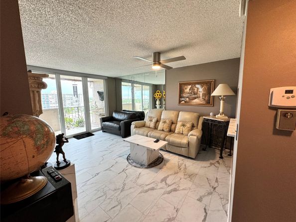 777 S Federal Hwy RPH11, Pompano Beach FL 33062