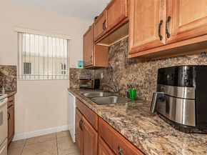 2131 NE 40th Ct., Lighthouse Point FL 33064