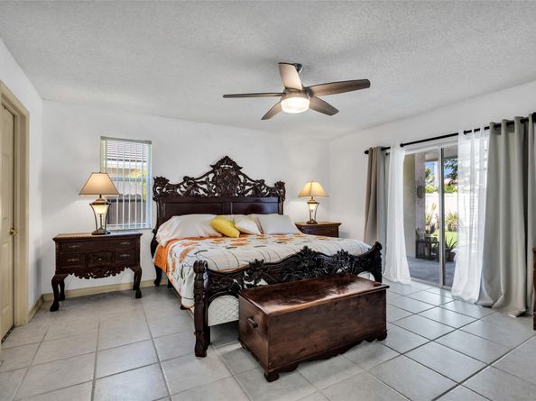 5210 Hawkes Bluff Ave, Davie FL 33331