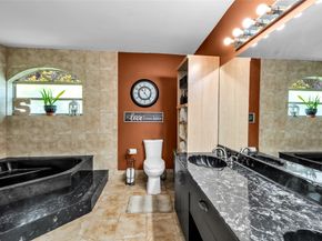 5210 Hawkes Bluff Ave, Davie FL 33331