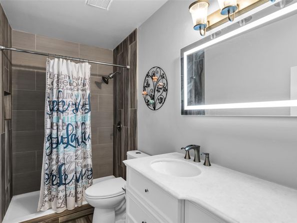 5210 Hawkes Bluff Ave, Davie FL 33331