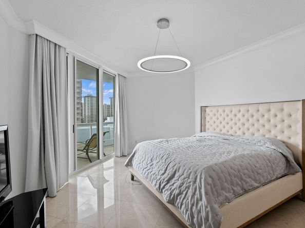 4600 N Ocean Drive 902, Singer Island FL 33404