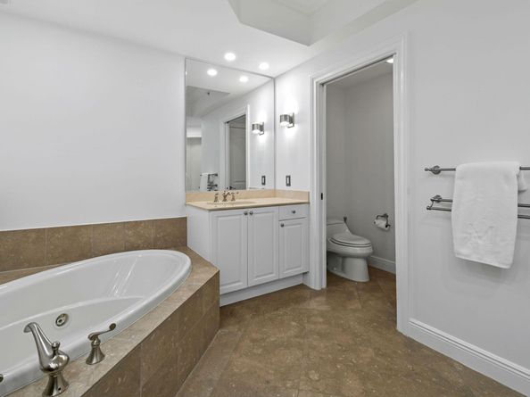 4600 N Ocean Drive 902, Singer Island FL 33404