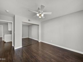 21205 Lassen Street 4, Chatsworth CA 91311