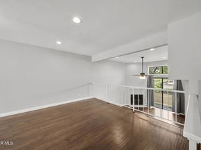 21205 Lassen Street 4, Chatsworth CA 91311