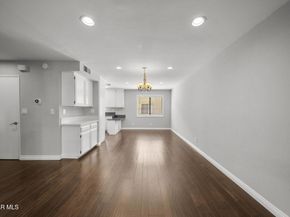 21205 Lassen Street 4, Chatsworth CA 91311