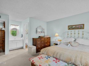 28949 Valley Heights Drive, Agoura Hills CA 91301