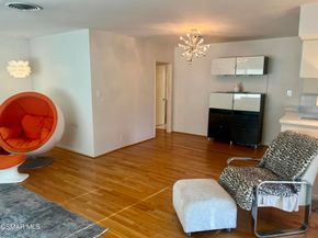 1542 Riverside Drive G, Glendale CA 91201