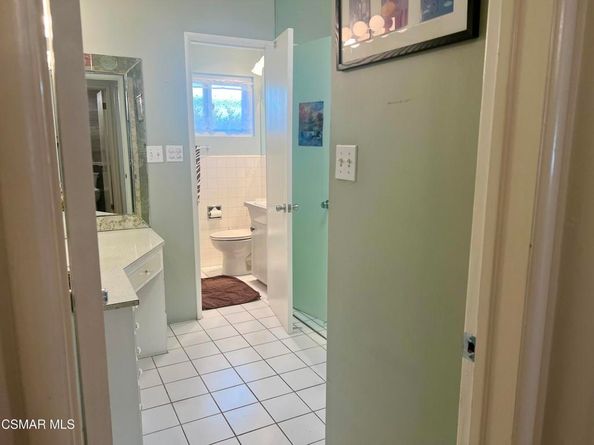 1542 Riverside Drive G, Glendale CA 91201