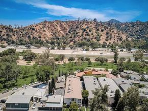 1542 Riverside Drive G, Glendale CA 91201