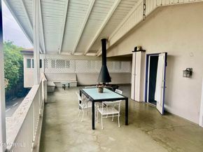 1542 Riverside Drive G, Glendale CA 91201