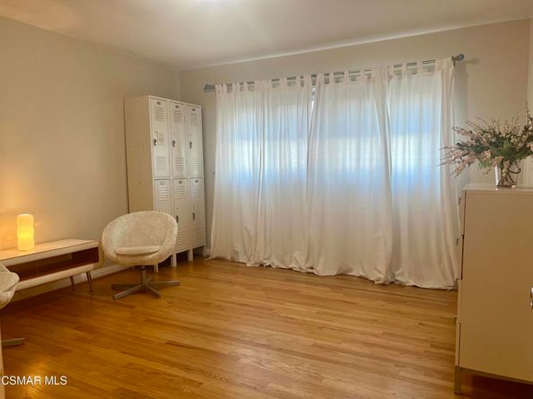 1542 Riverside Drive G, Glendale CA 91201