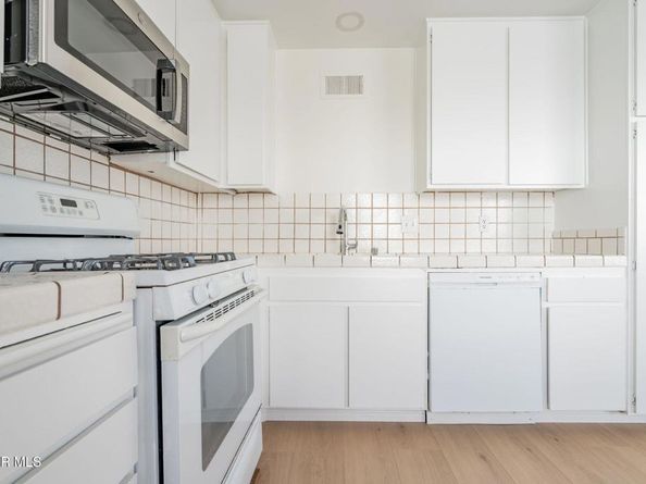 7904 Via Magdalena, Burbank CA 91504