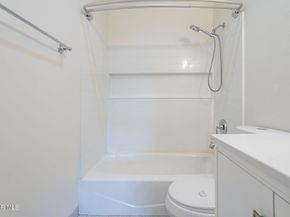 7904 Via Magdalena, Burbank CA 91504