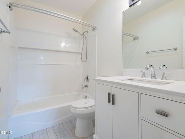 7904 Via Magdalena, Burbank CA 91504