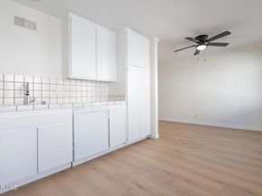 7904 Via Magdalena, Burbank CA 91504