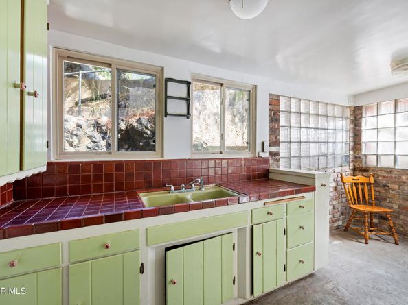 1951 N Topanga Canyon Boulevard, Topanga CA 90290