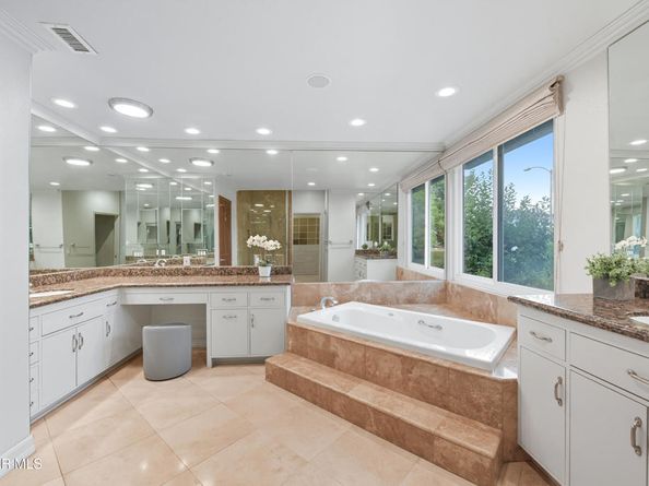 5816 Middle Crest Drive, Agoura Hills CA 91301