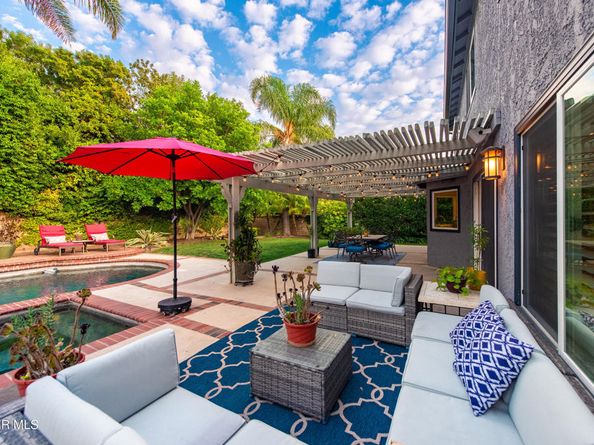 5816 Middle Crest Drive, Agoura Hills CA 91301