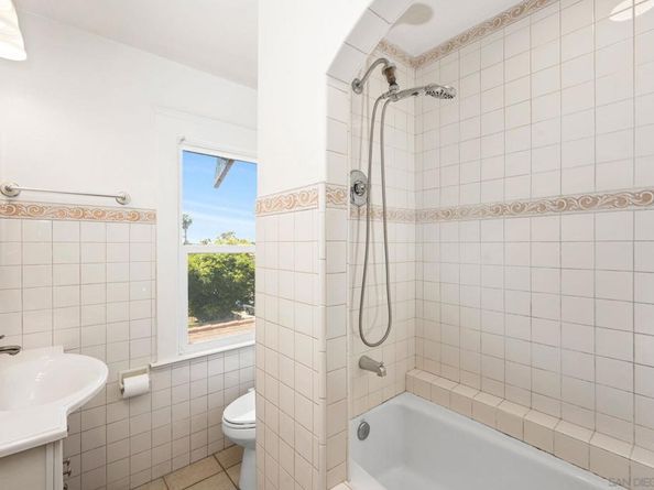 2445 47 A Street, San Diego CA 92102