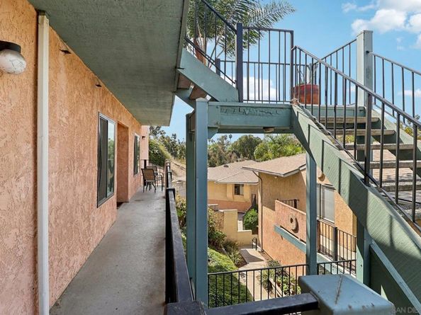 552 Canyon Dr 29, Oceanside CA 92054