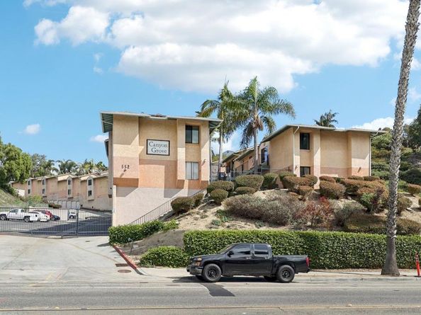 552 Canyon Dr 29, Oceanside CA 92054
