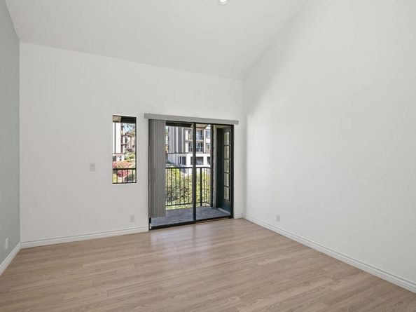 3980 Faircross Pl 32, San Diego CA 92115