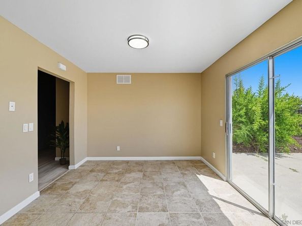 7427 Kamwood St, San Diego CA 92126