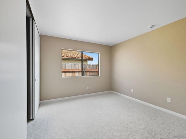 7427 Kamwood St, San Diego CA 92126