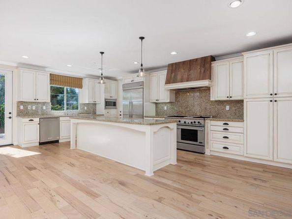 7551 Delfina, San Diego CA 92127