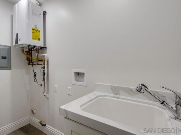 4576 Onondaga Ave, San Diego CA 92117