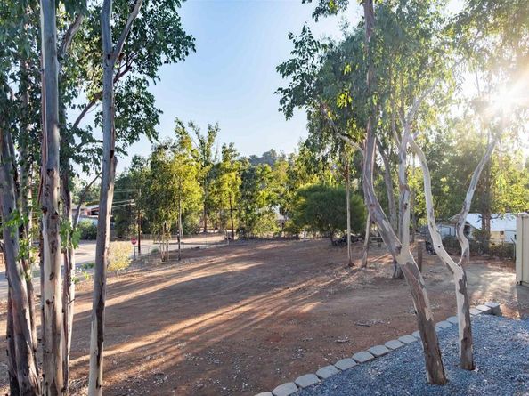 11534 Manzanita Rd, Lakeside CA 92040