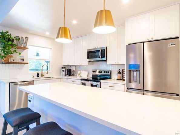 11534 Manzanita Rd, Lakeside CA 92040