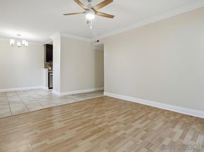 4060 Rosenda Ct 226, San Diego CA 92122