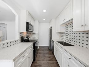 1687 Pentecost Way 4, San Diego CA 92105