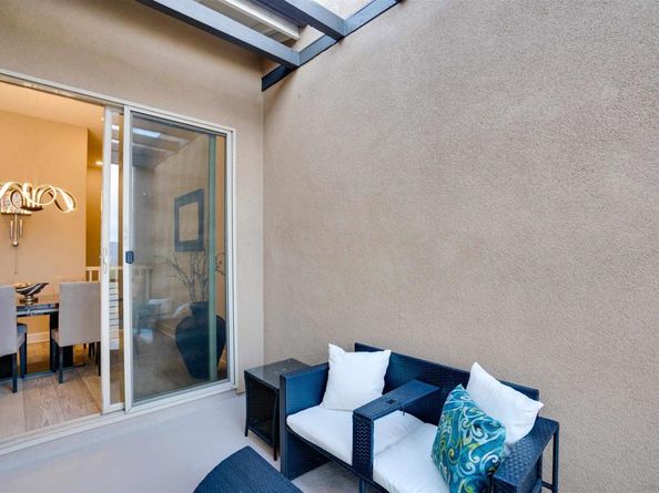 16750 Coyote Bush Dr 108, San Diego CA 92127