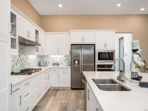 16750 Coyote Bush Dr 108, San Diego CA 92127