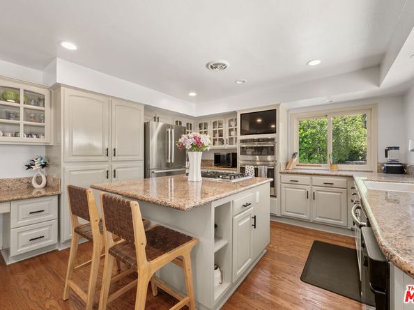 29003 Indian Ridge Court, Agoura Hills CA 91301