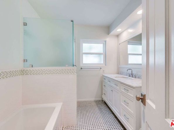 2578 Military Avenue, Los Angeles CA 90064