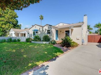 2578 Military Avenue