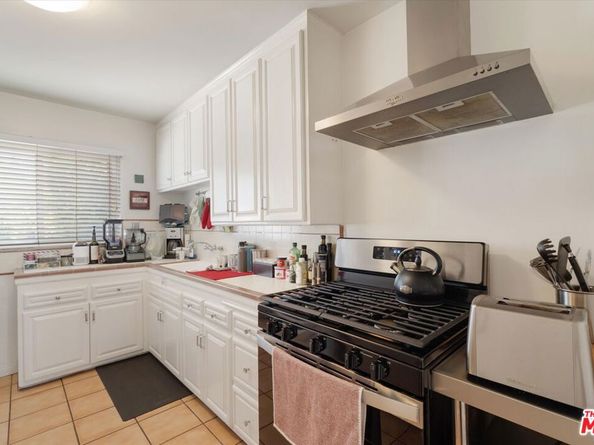 1359 S Ridgeley Drive, Los Angeles CA 90019