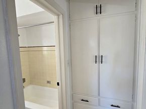 1359 S Ridgeley Drive, Los Angeles CA 90019