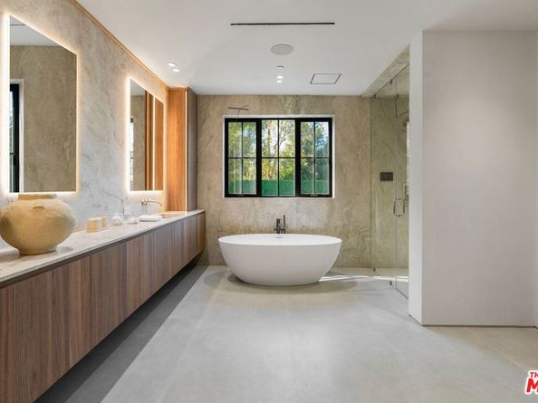 12227 Tweed Lane, Los Angeles CA 90049
