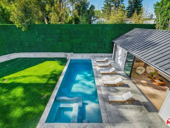 12227 Tweed Lane, Los Angeles CA 90049