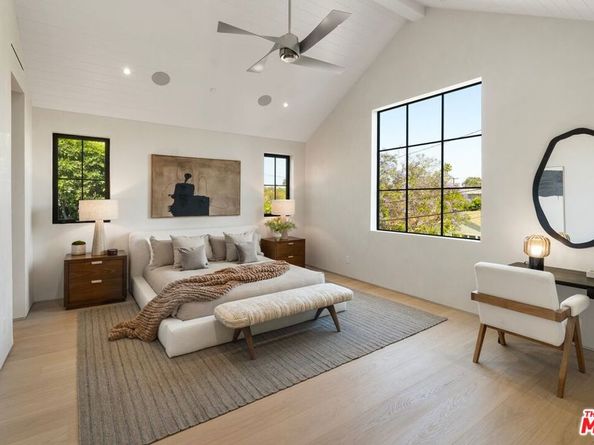 12227 Tweed Lane, Los Angeles CA 90049