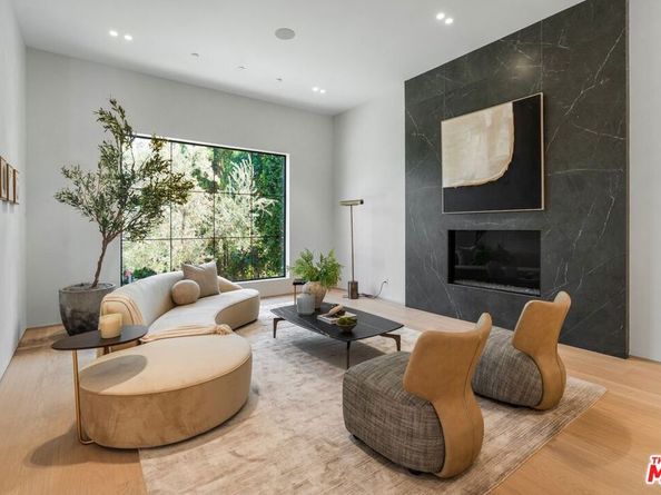 12227 Tweed Lane, Los Angeles CA 90049