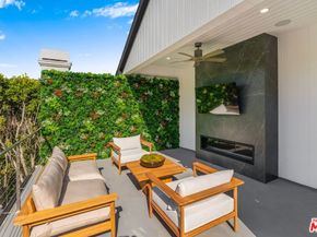 12227 Tweed Lane, Los Angeles CA 90049