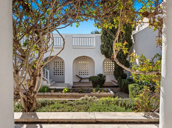 27832 Pacific Coast Highway, Malibu CA 90265