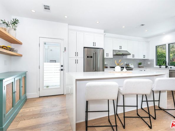 732 N Cherokee Avenue, Los Angeles CA 90038